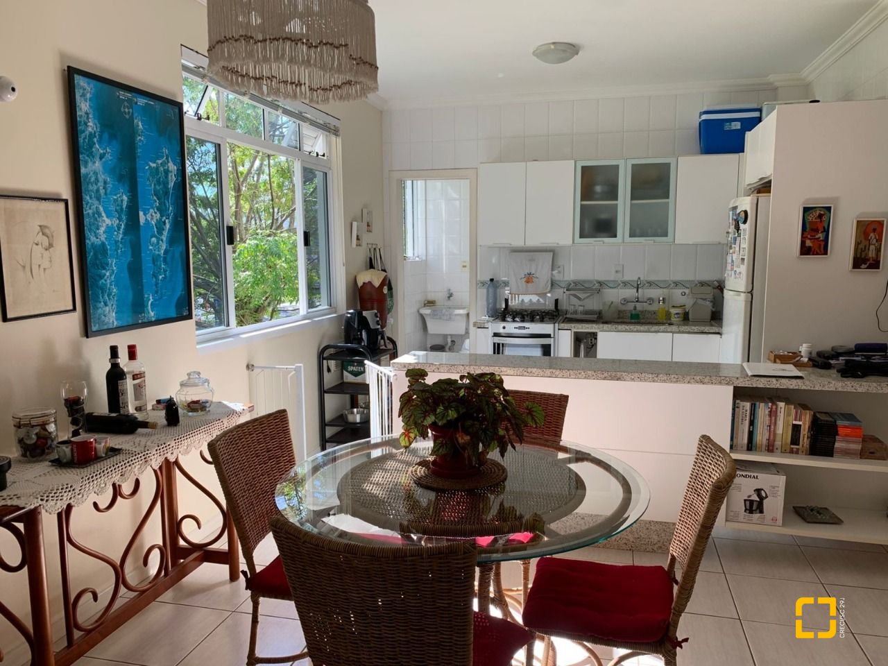 Apartamento com 98m², 4 quartos (sendo 1 suíte), 1 garagem, no bairro Jurerê em Florianópolis