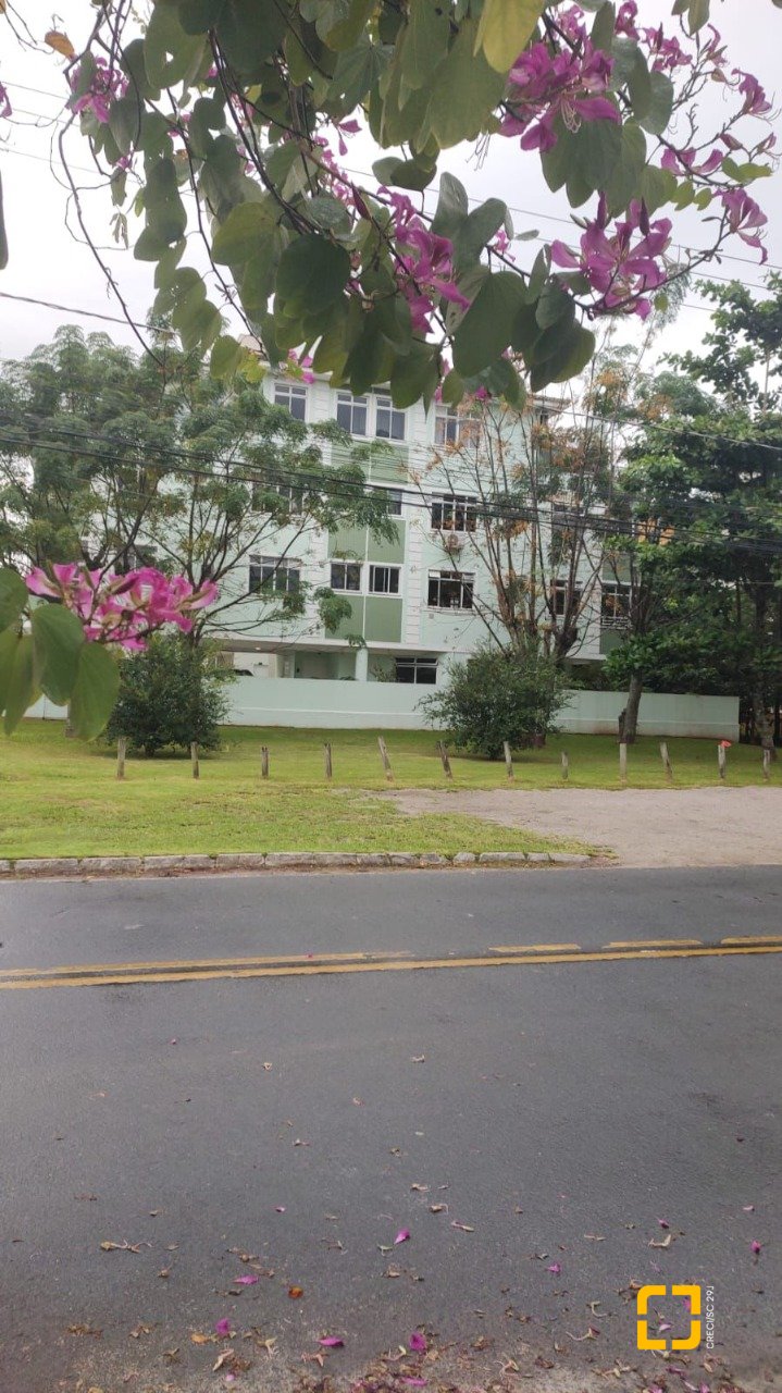 Apartamento com 98m², 4 quartos (sendo 1 suíte), 1 garagem, no bairro Jurerê em Florianópolis
