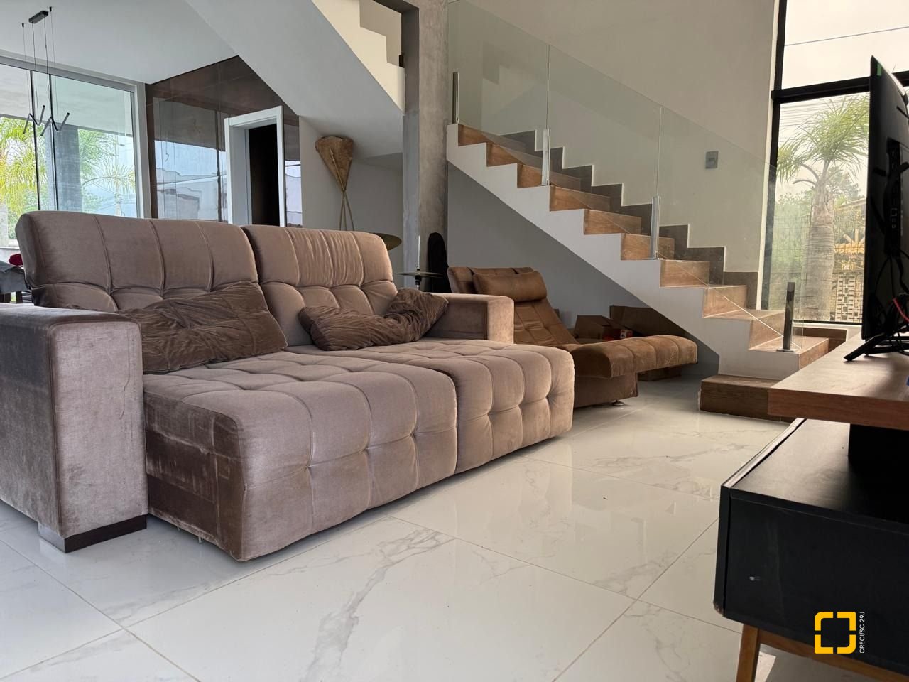 Casa de Condomínio com 127m², 6 quartos (sendo 3 suítes), 2 garagens, no bairro Rio Vermelho em Florianópolis