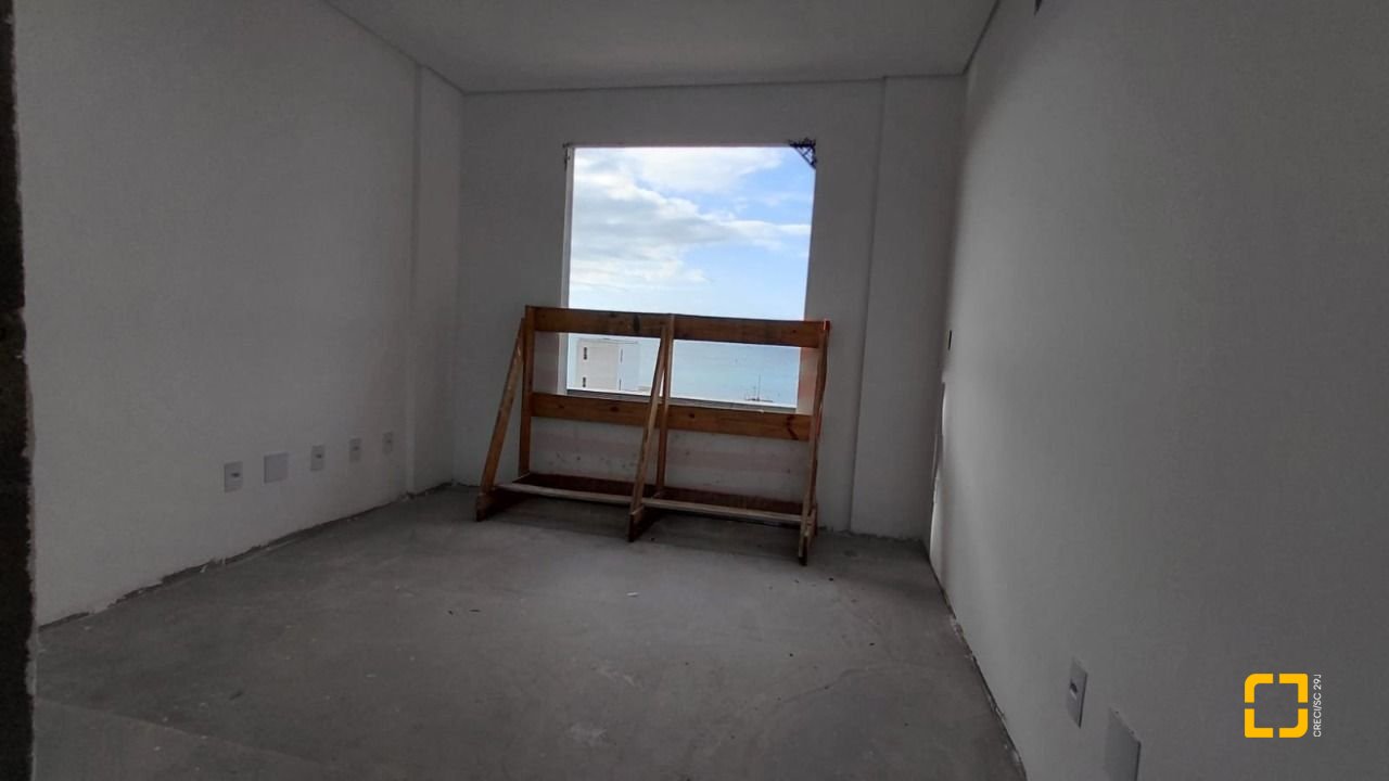 Apartamento com 65m², 3 quartos (sendo 1 suíte), 1 garagem, no bairro Ingleses em Florianópolis