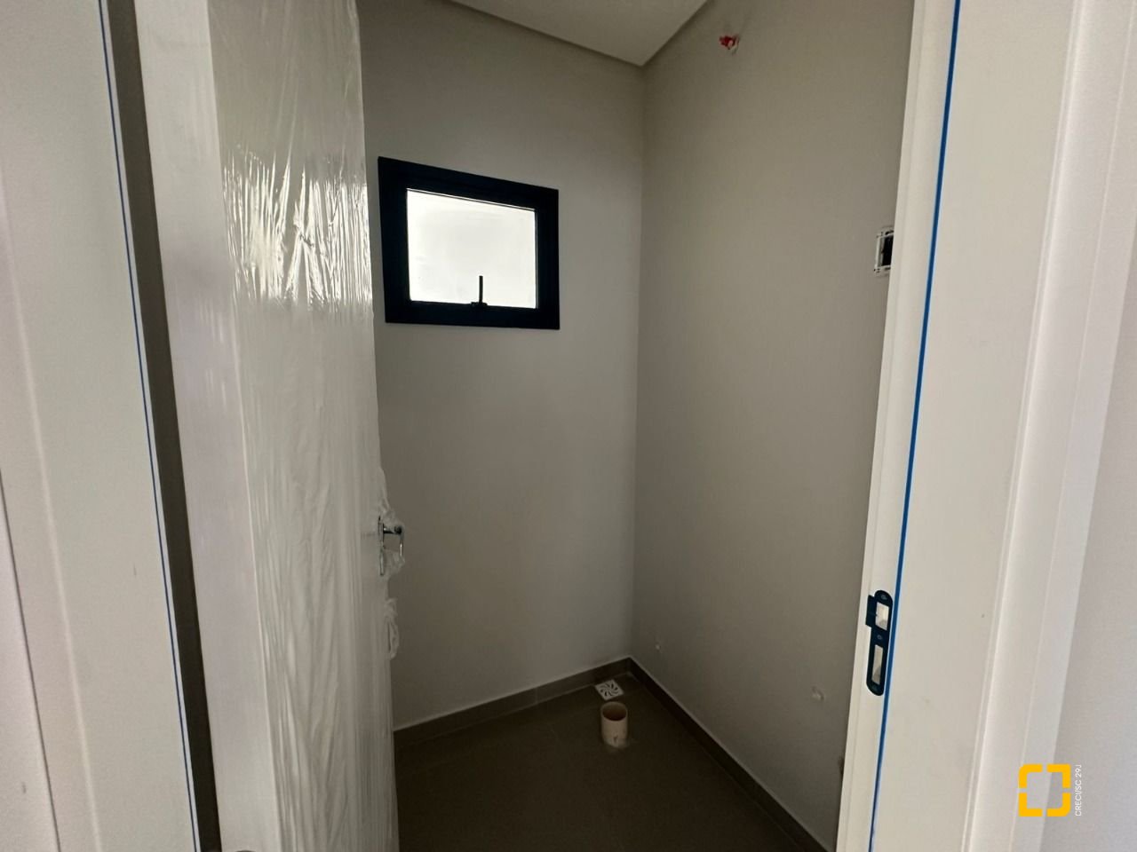 Casa com 86m², 4 quartos (sendo 2 suítes), 1 garagem, no bairro Ingleses em Florianópolis