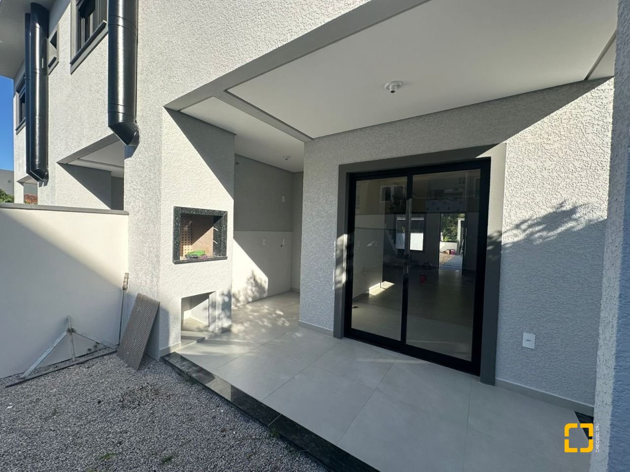 Casa com 86m², 4 quartos (sendo 2 suítes), 1 garagem, no bairro Ingleses em Florianópolis