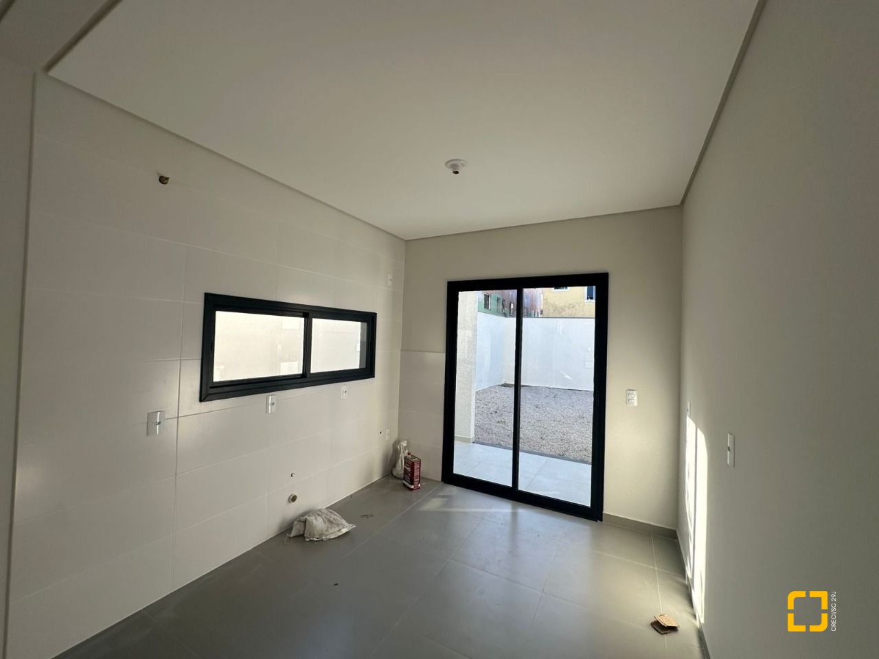 Casa com 86m², 4 quartos (sendo 2 suítes), 1 garagem, no bairro Ingleses em Florianópolis