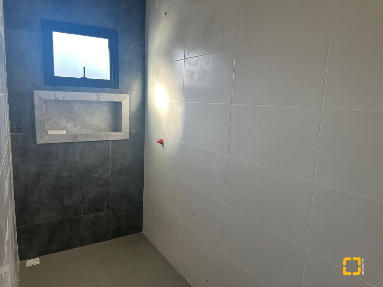 Casa com 86m², 4 quartos (sendo 2 suítes), 1 garagem, no bairro Ingleses em Florianópolis
