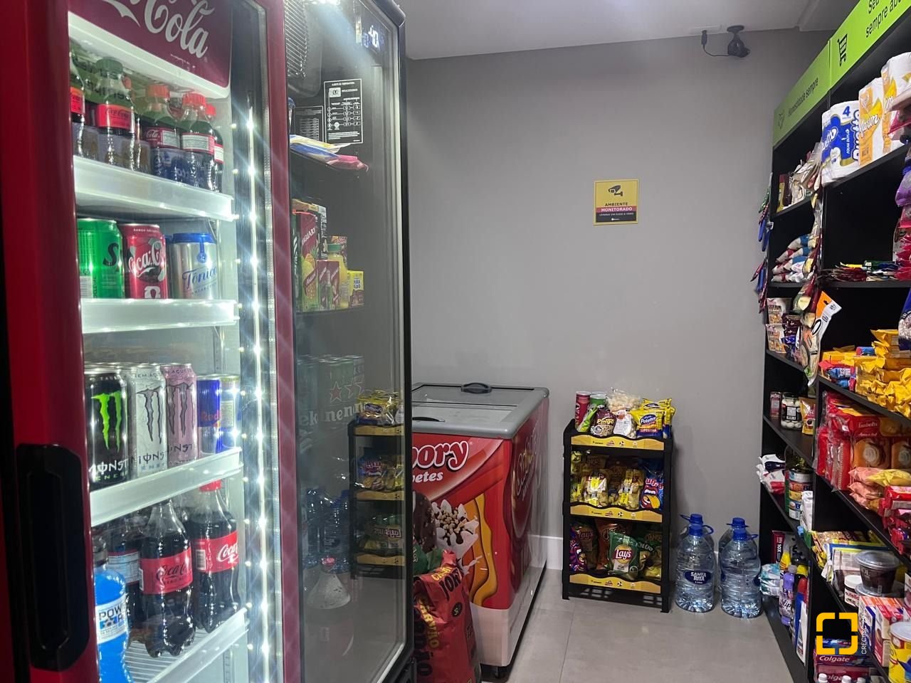 Apartamento com 74m², 3 quartos (sendo 1 suíte), 1 garagem, no bairro Kobrasol em São José