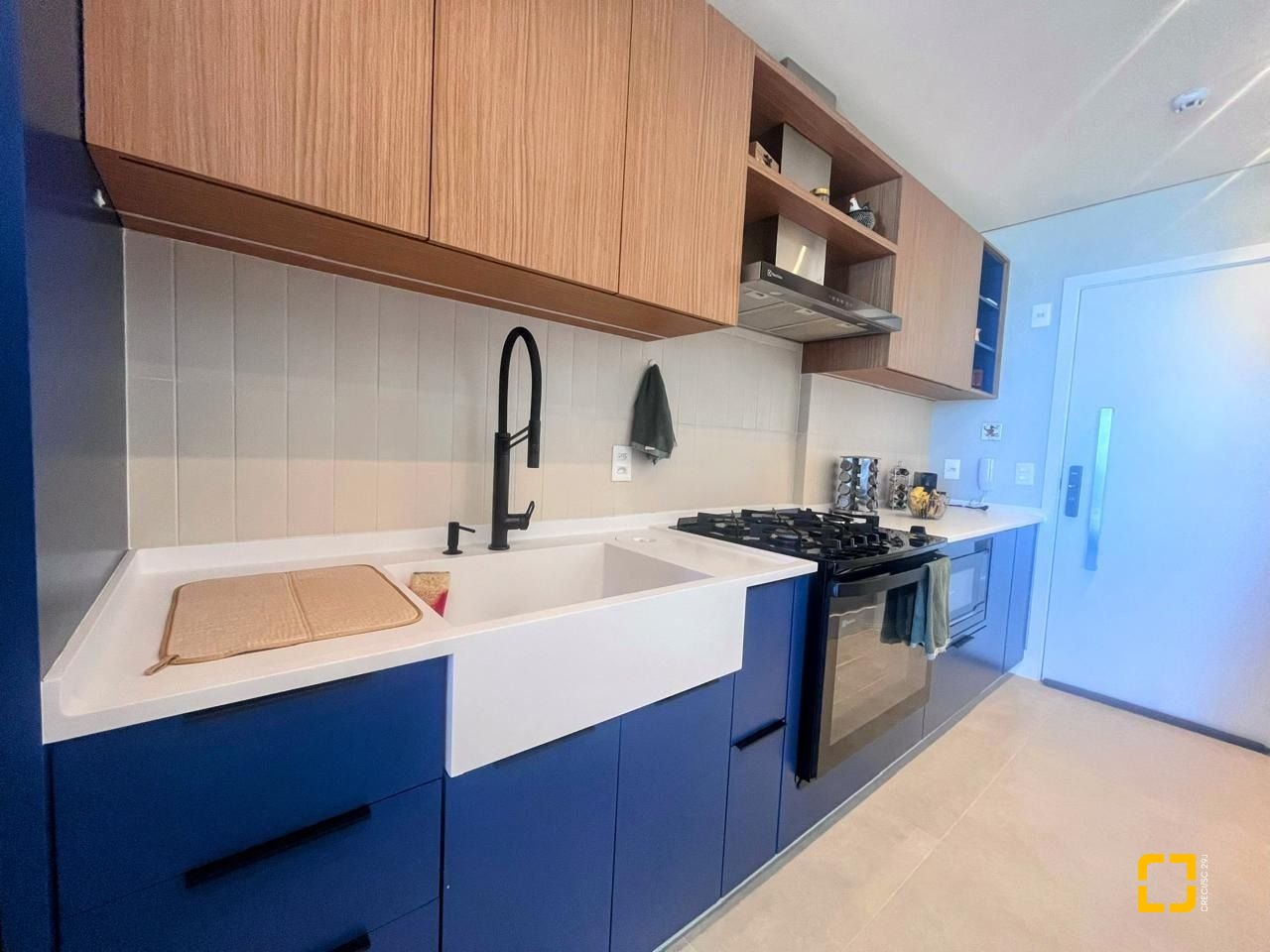 Apartamento com 74m², 3 quartos (sendo 1 suíte), 1 garagem, no bairro Kobrasol em São José