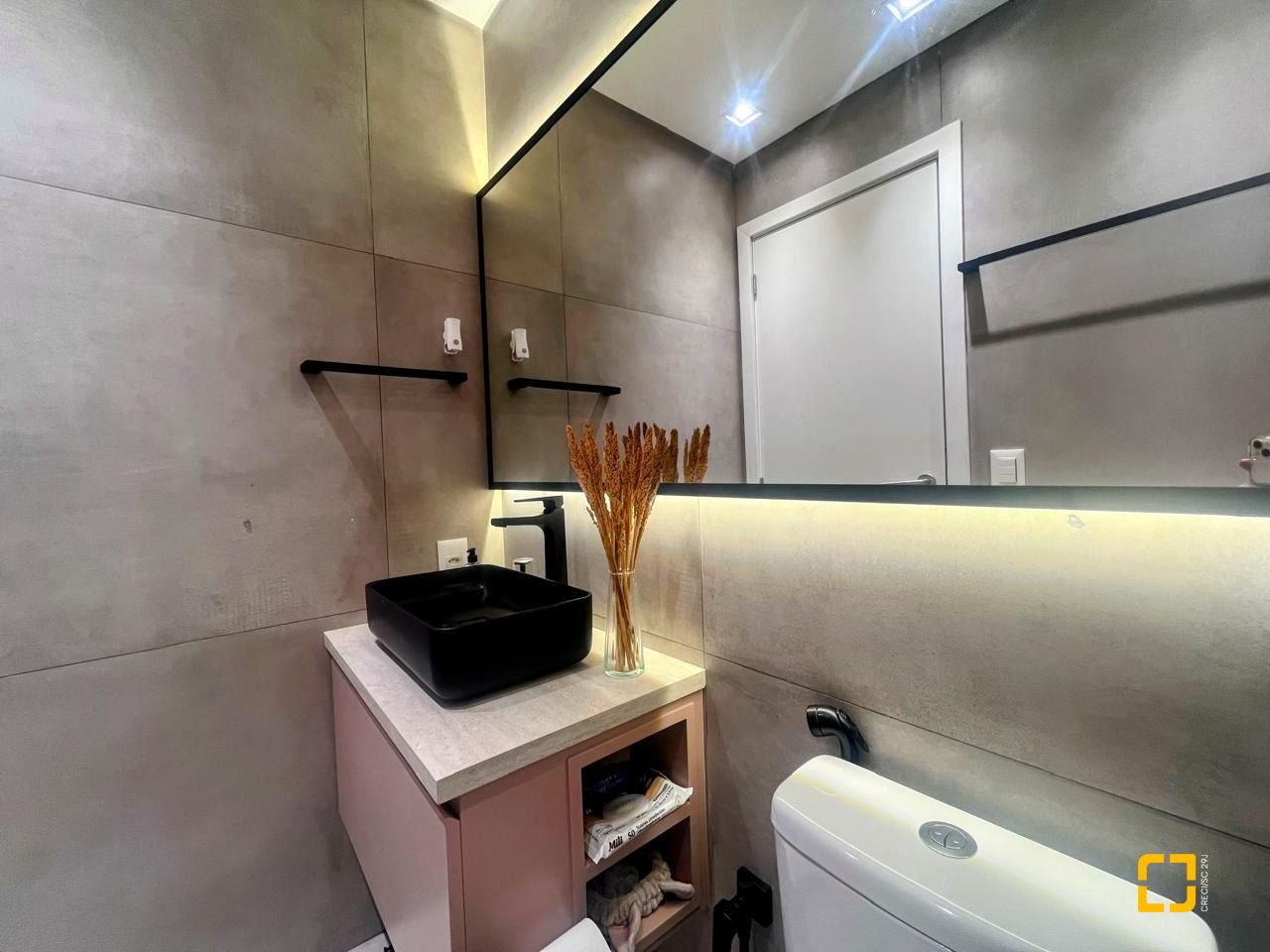 Apartamento com 74m², 3 quartos (sendo 1 suíte), 1 garagem, no bairro Kobrasol em São José