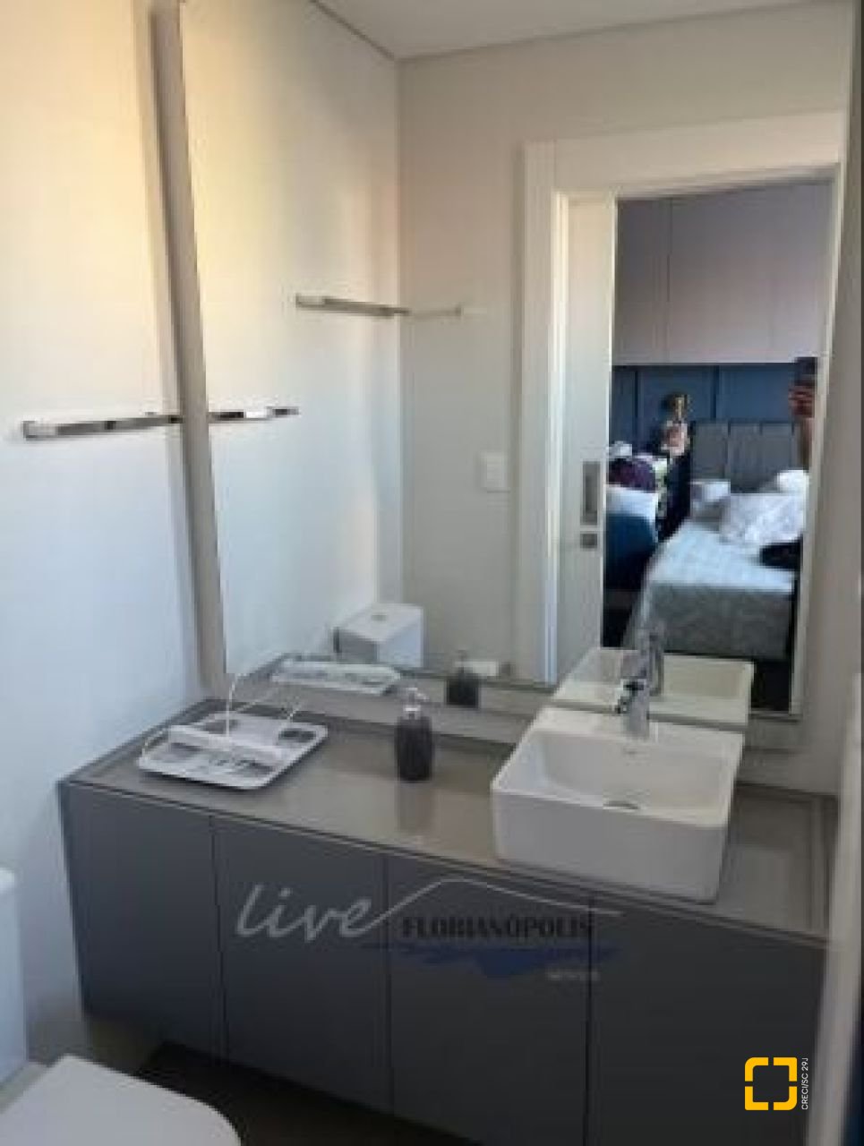 Apartamento com 124m², 6 quartos (sendo 3 suítes), 2 garagens, no bairro Jurerê Internacional em Florianópolis