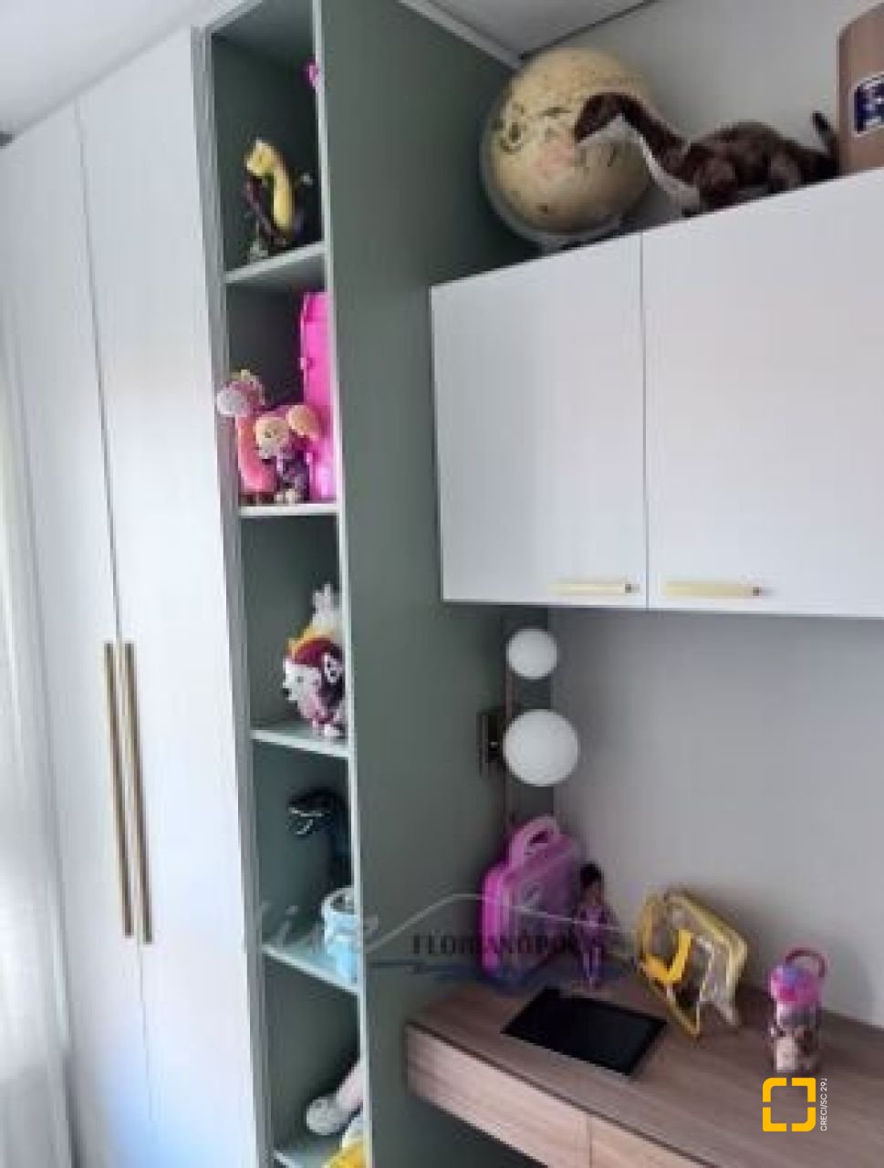 Apartamento com 124m², 6 quartos (sendo 3 suítes), 2 garagens, no bairro Jurerê Internacional em Florianópolis