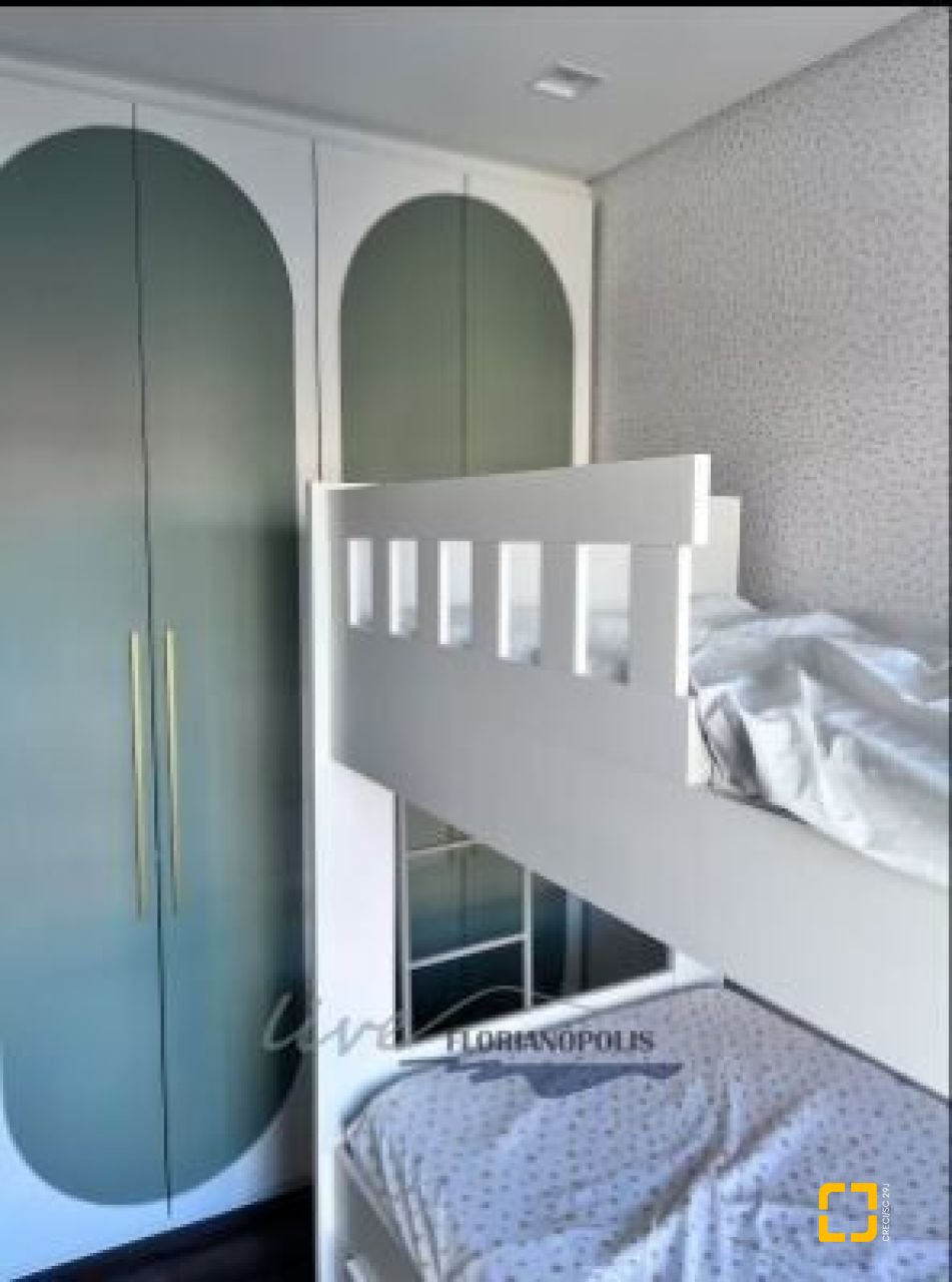 Apartamento com 124m², 6 quartos (sendo 3 suítes), 2 garagens, no bairro Jurerê Internacional em Florianópolis