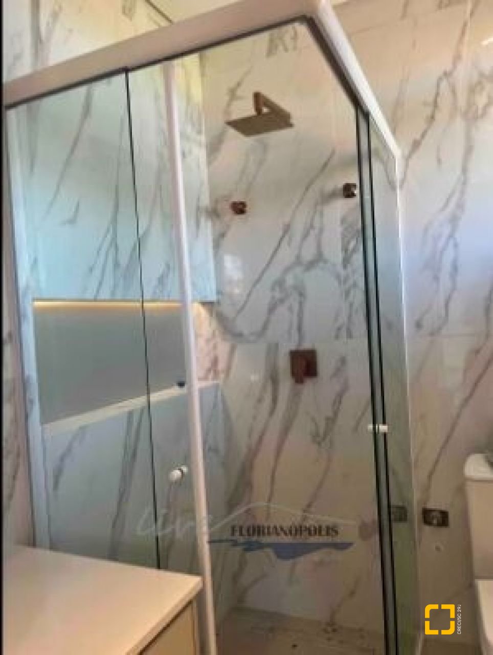 Apartamento com 124m², 6 quartos (sendo 3 suítes), 2 garagens, no bairro Jurerê Internacional em Florianópolis