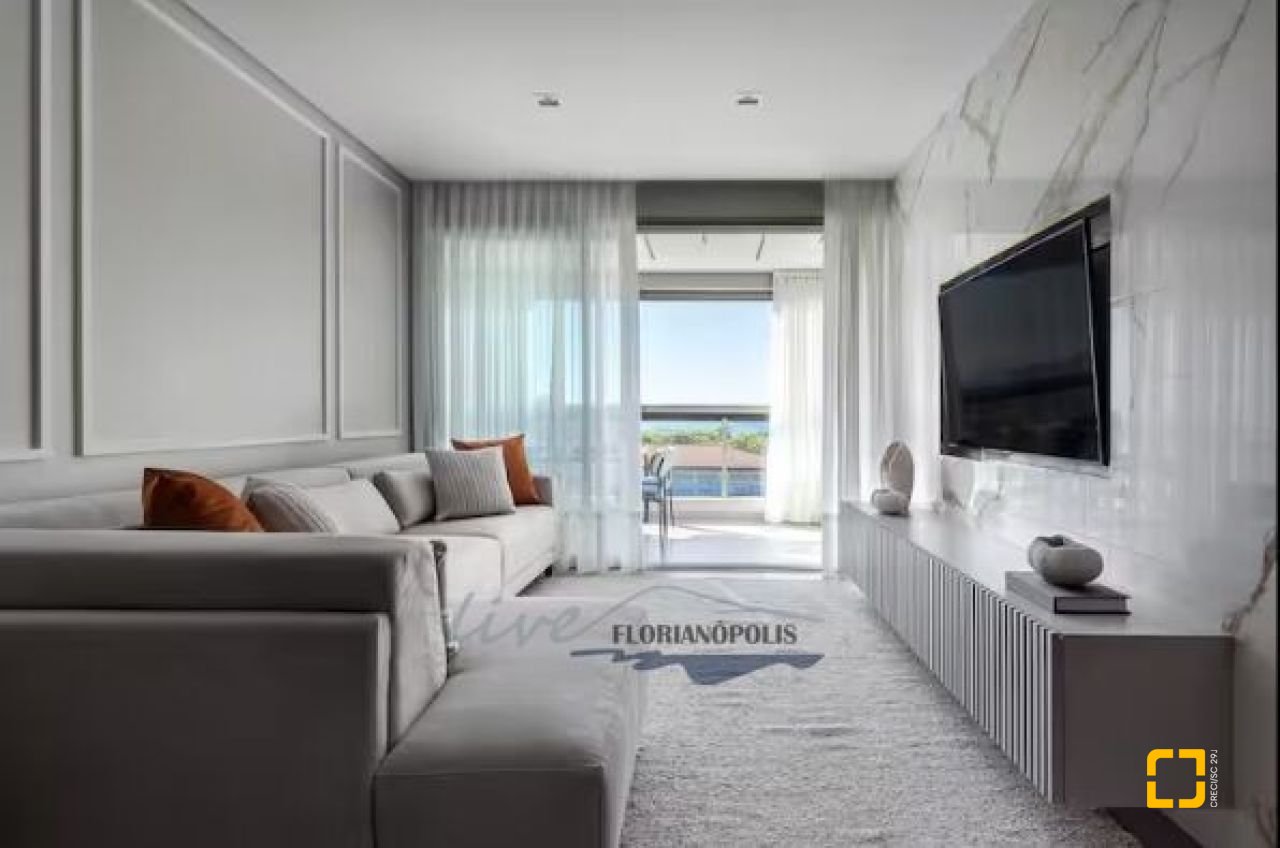 Apartamento com 124m², 6 quartos (sendo 3 suítes), 2 garagens, no bairro Jurerê Internacional em Florianópolis