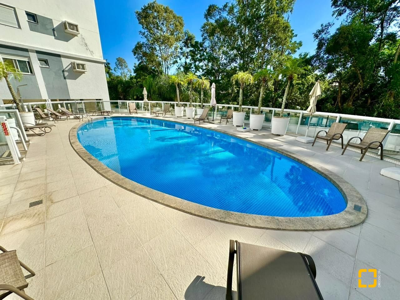 Apartamento com 89m², 4 quartos (sendo 1 suíte), 2 garagens, no bairro Itacorubi em Florianópolis