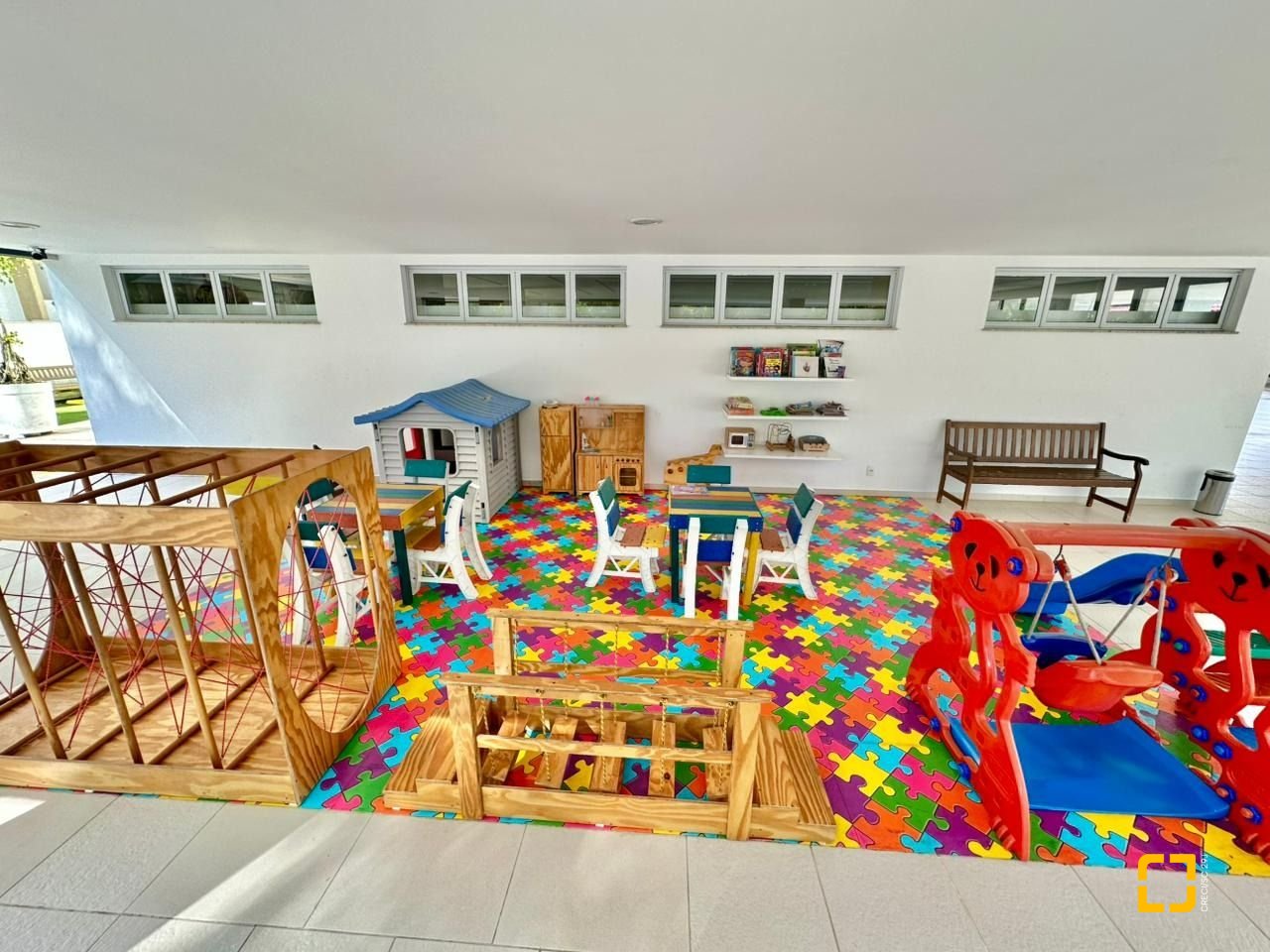 Apartamento com 89m², 4 quartos (sendo 1 suíte), 2 garagens, no bairro Itacorubi em Florianópolis