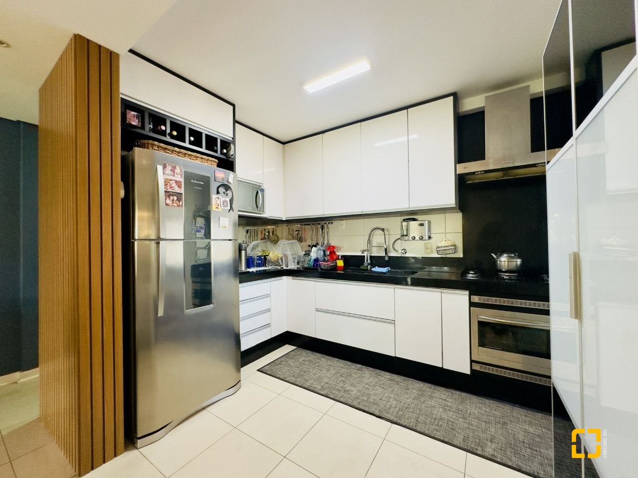 Apartamento com 89m², 4 quartos (sendo 1 suíte), 2 garagens, no bairro Itacorubi em Florianópolis