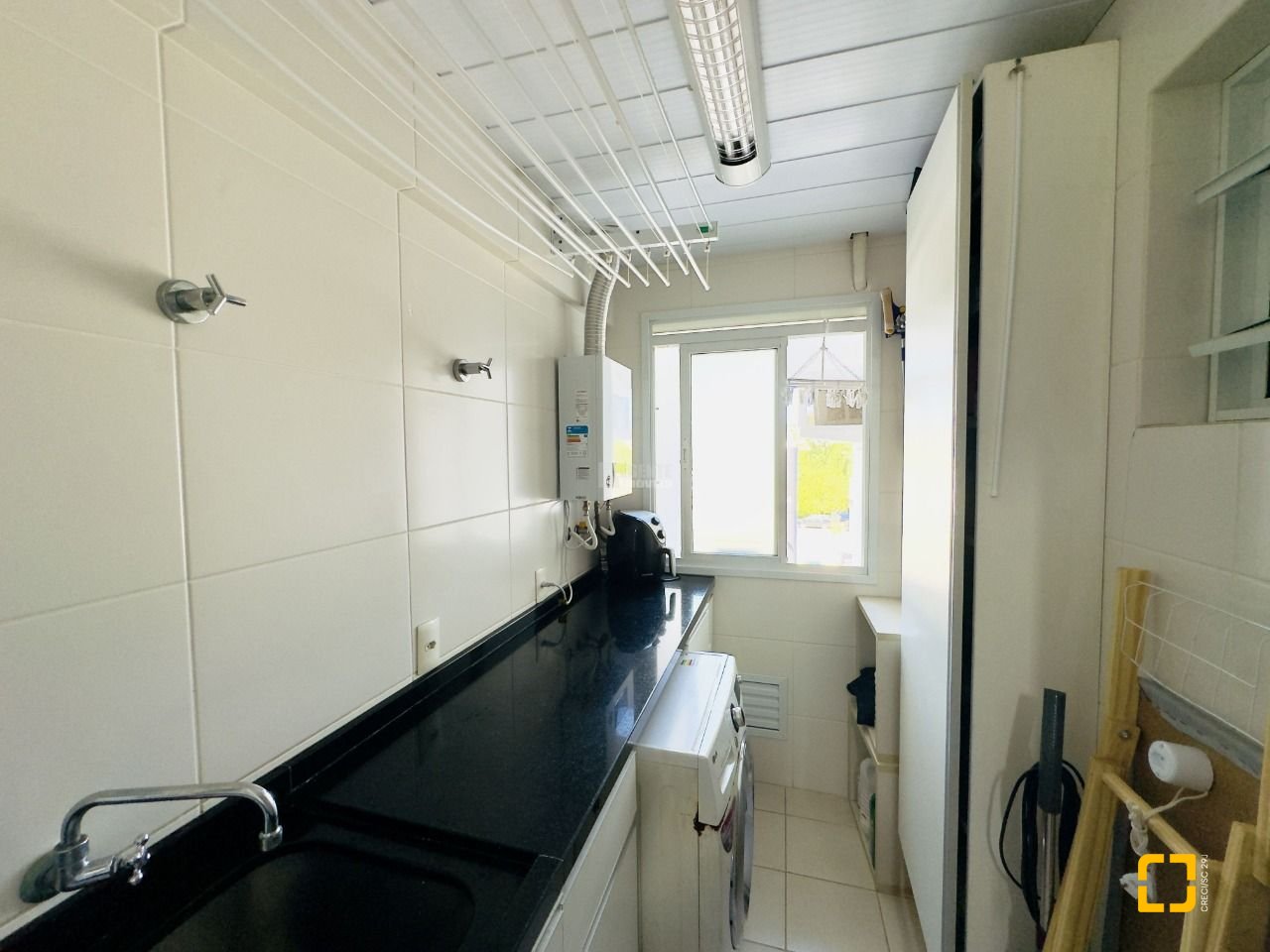 Apartamento com 89m², 4 quartos (sendo 1 suíte), 2 garagens, no bairro Itacorubi em Florianópolis