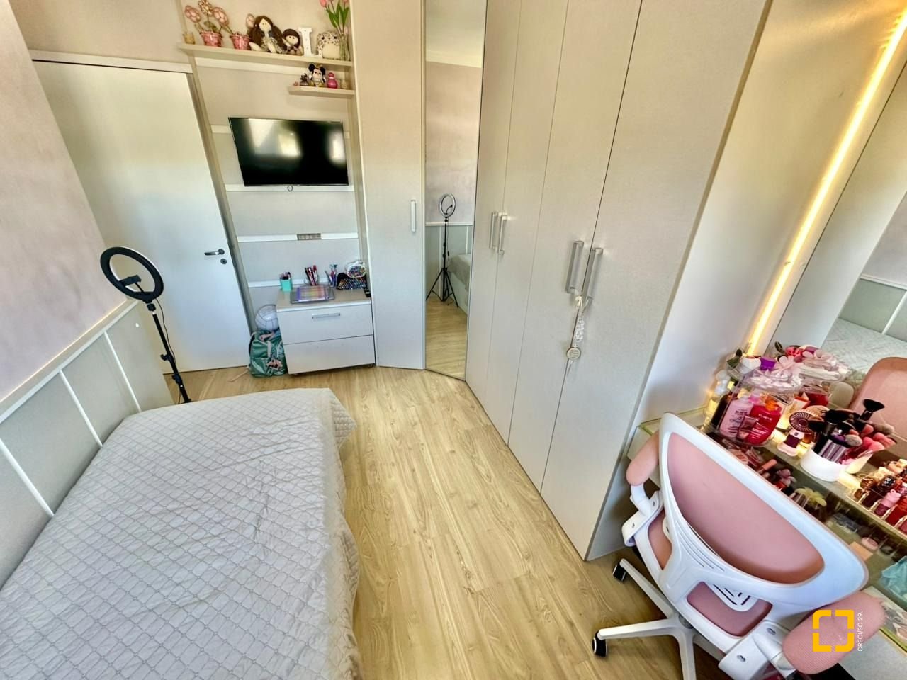 Apartamento com 89m², 4 quartos (sendo 1 suíte), 2 garagens, no bairro Itacorubi em Florianópolis