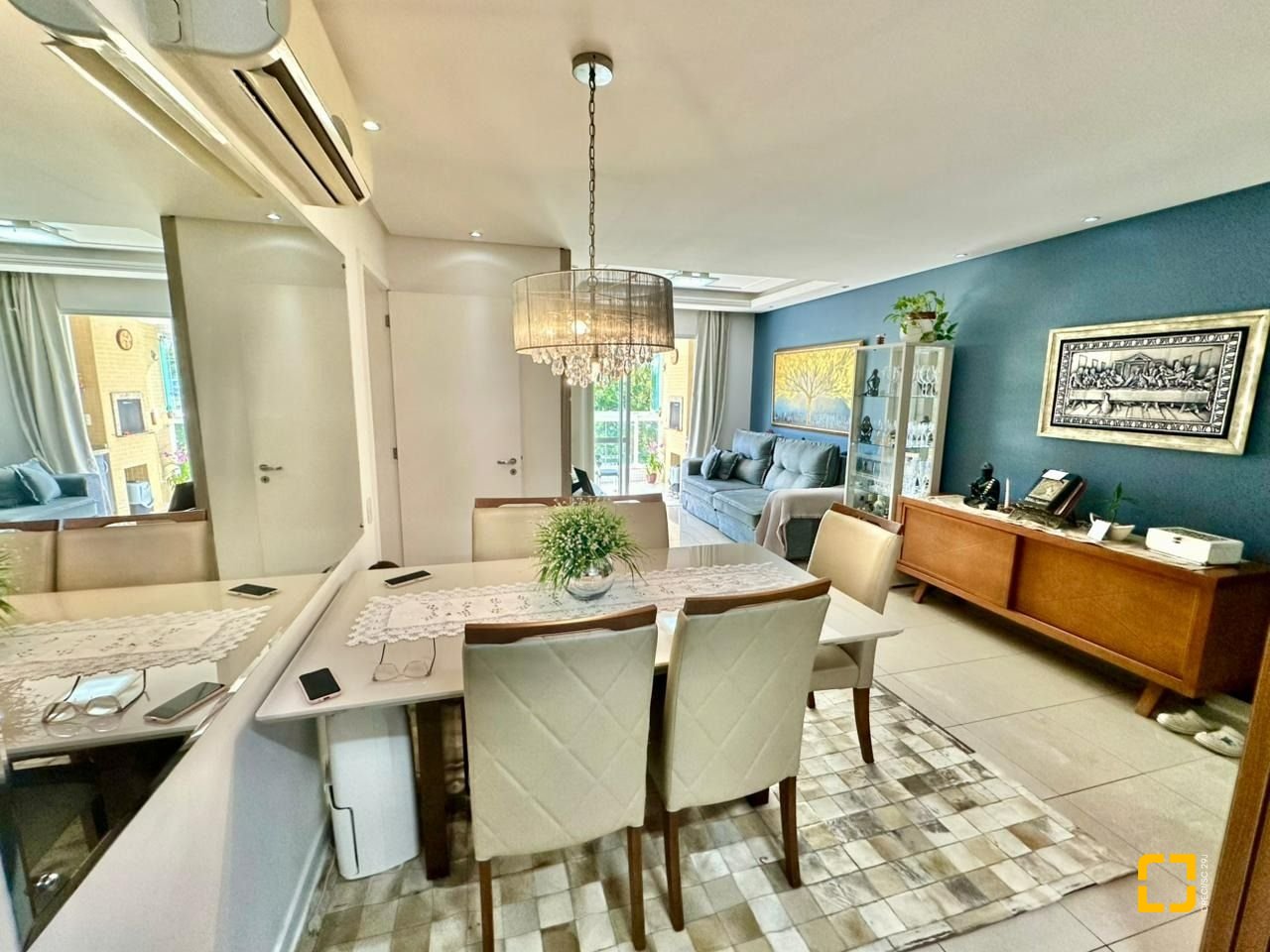 Apartamento com 89m², 4 quartos (sendo 1 suíte), 2 garagens, no bairro Itacorubi em Florianópolis
