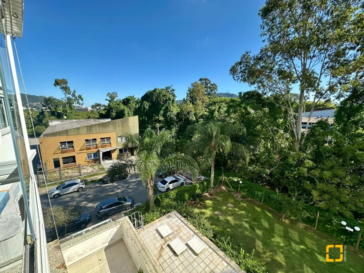 Apartamento com 89m², 4 quartos (sendo 1 suíte), 2 garagens, no bairro Itacorubi em Florianópolis