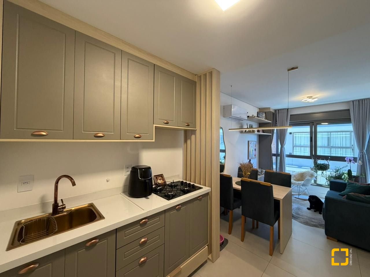 Studio com 35m², 1 quarto, 1 garagem, no bairro Estreito em Florianópolis