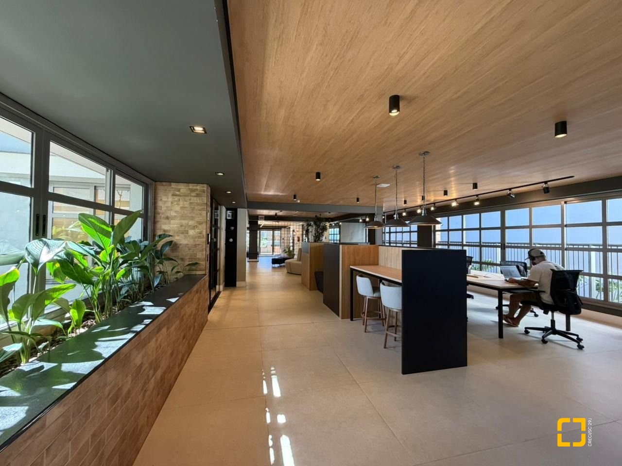 Studio com 35m², 1 quarto, 1 garagem, no bairro Estreito em Florianópolis