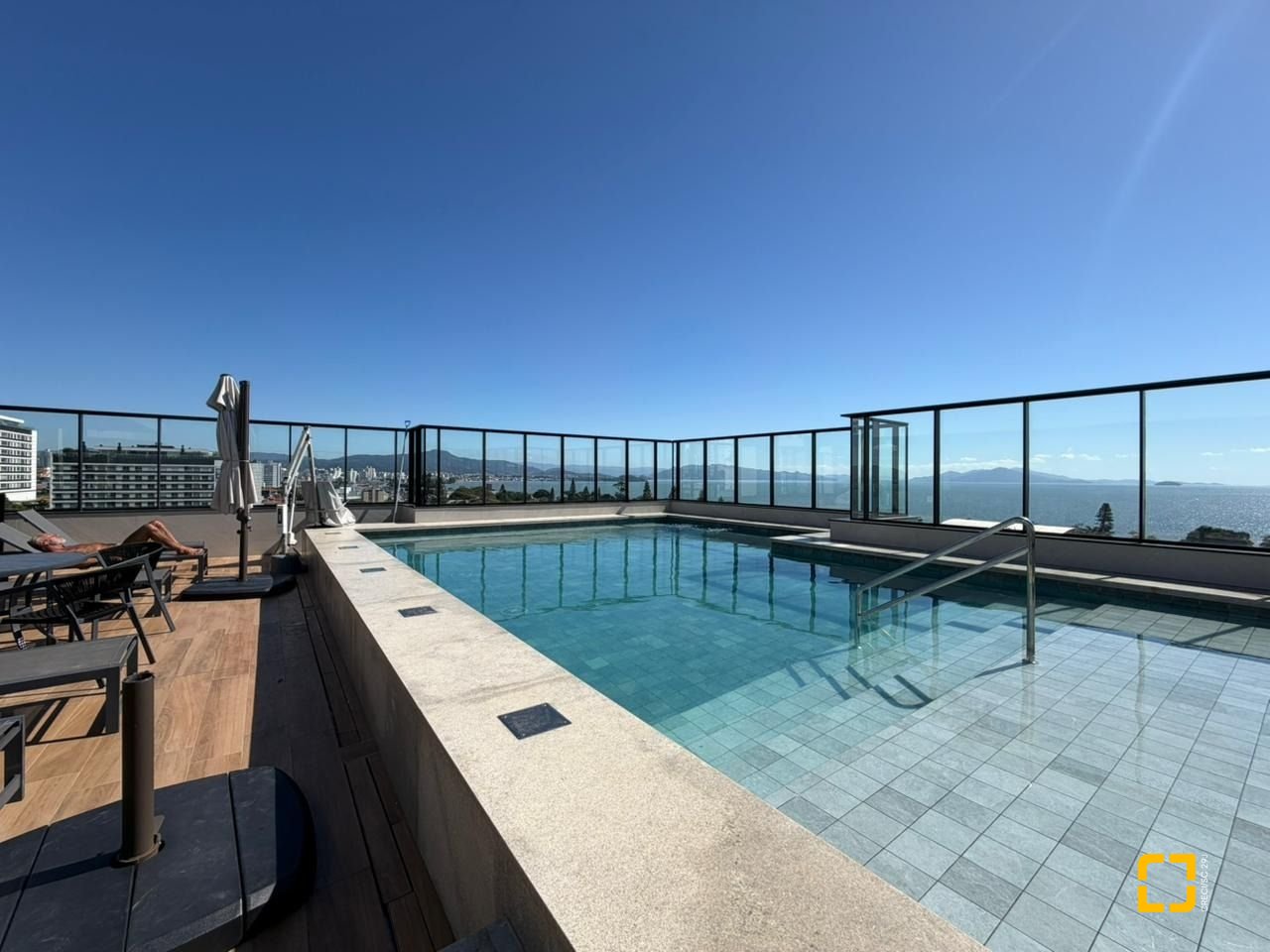 Studio com 35m², 1 quarto, 1 garagem, no bairro Estreito em Florianópolis