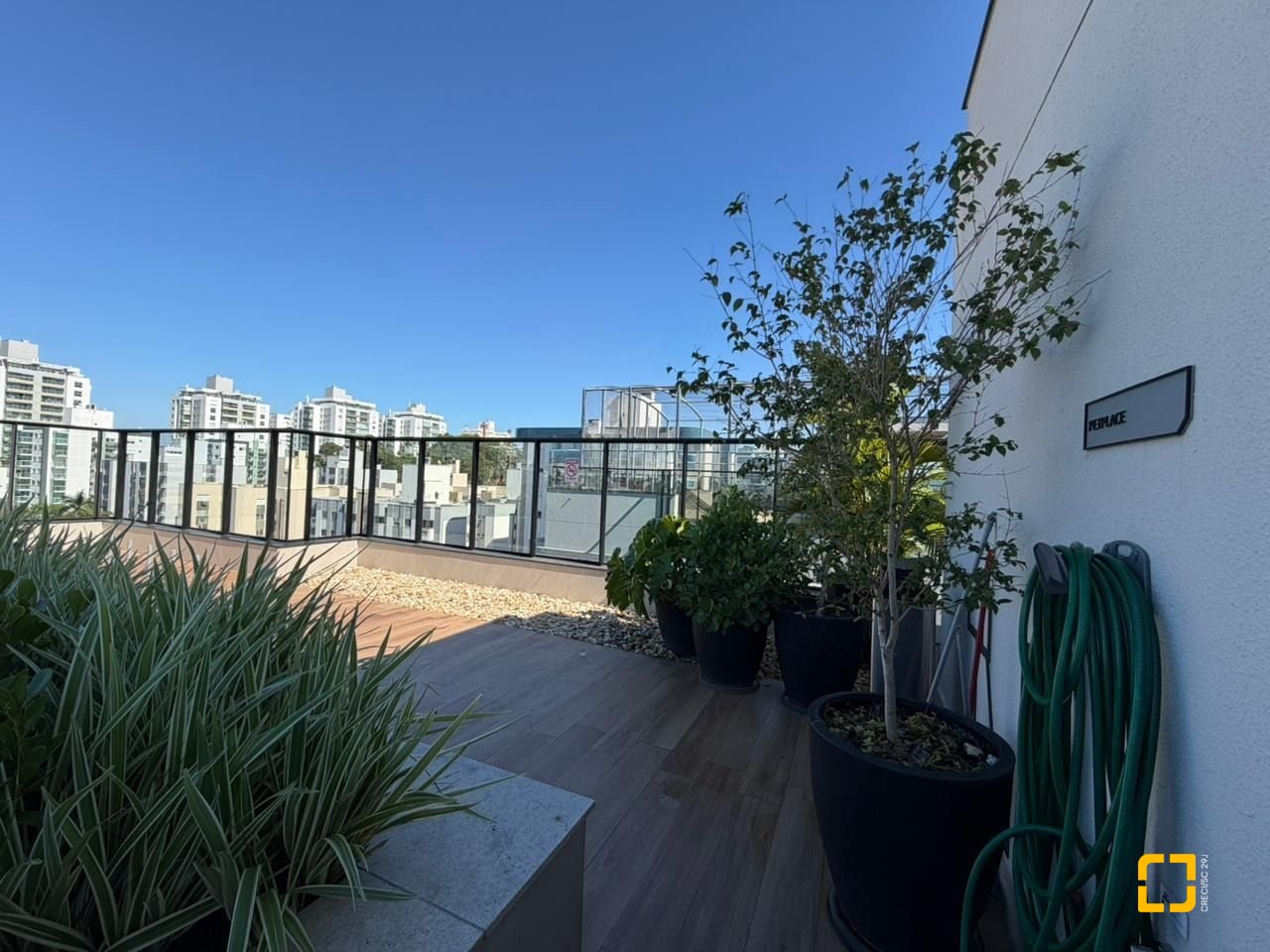 Studio com 35m², 1 quarto, 1 garagem, no bairro Estreito em Florianópolis