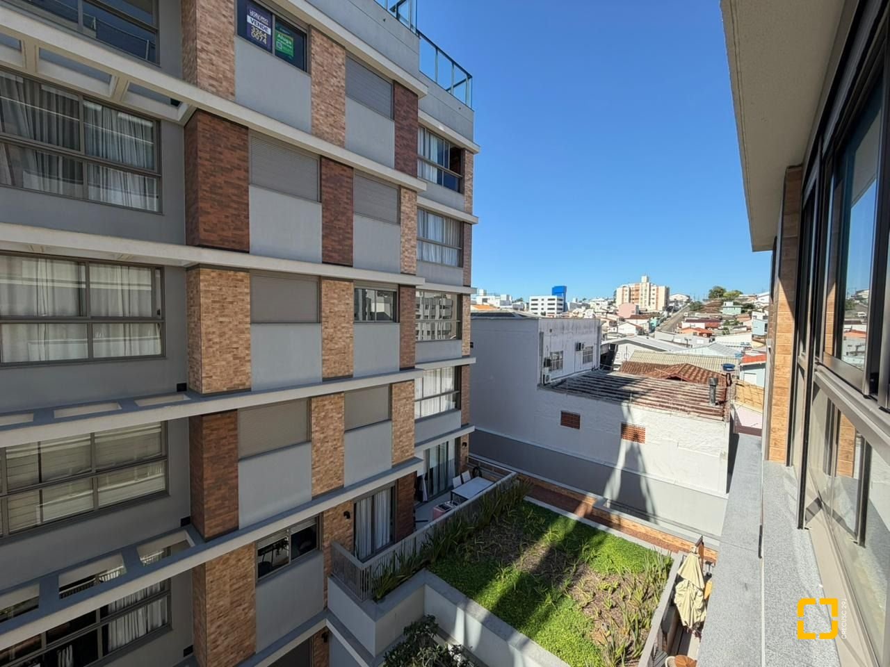 Studio com 35m², 1 quarto, 1 garagem, no bairro Estreito em Florianópolis