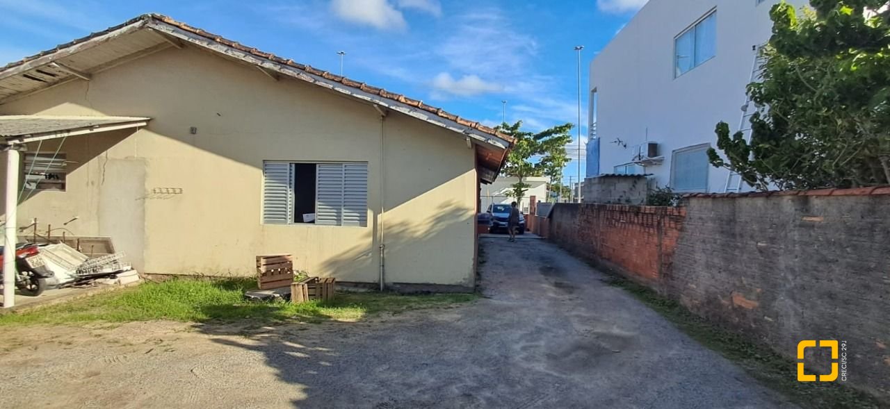 Casa com 128m², no bairro Vargem Grande em Florianópolis