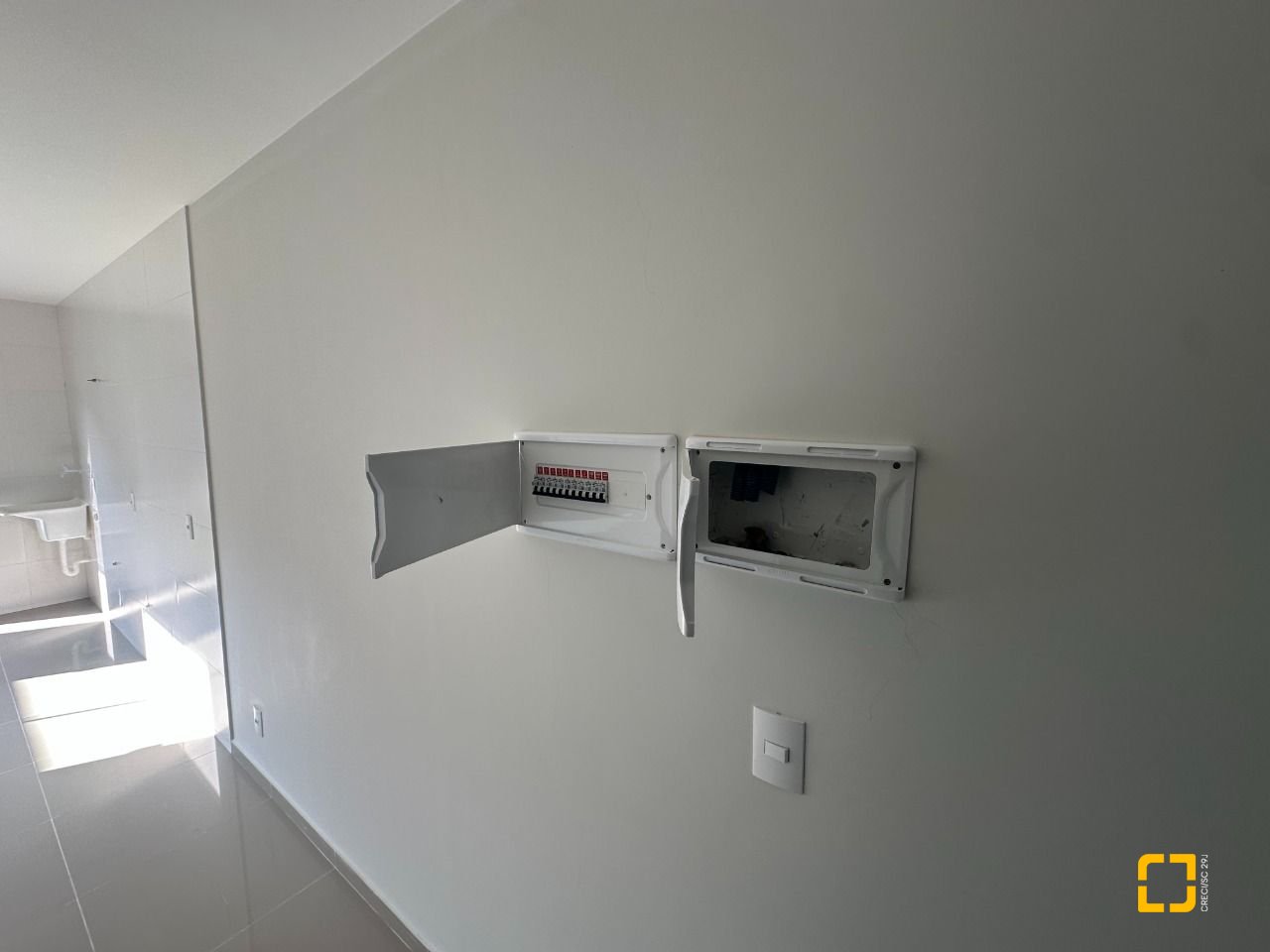 Casa com 50m², 2 quartos, 2 garagens, no bairro Forquilhas em São José