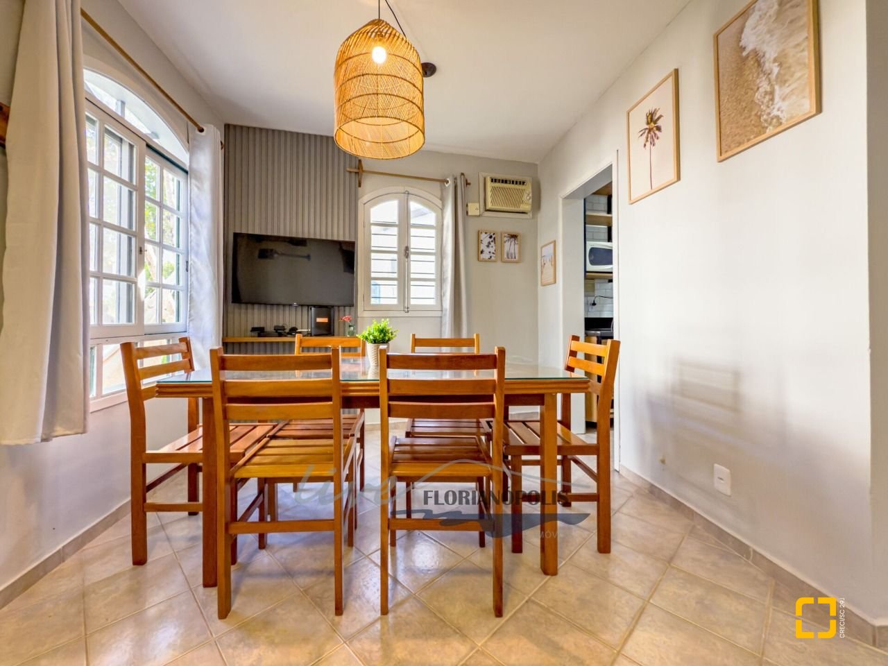 Apartamento com 68m², 2 quartos, no bairro Cachoeira do Bom Jesus em Florianópolis