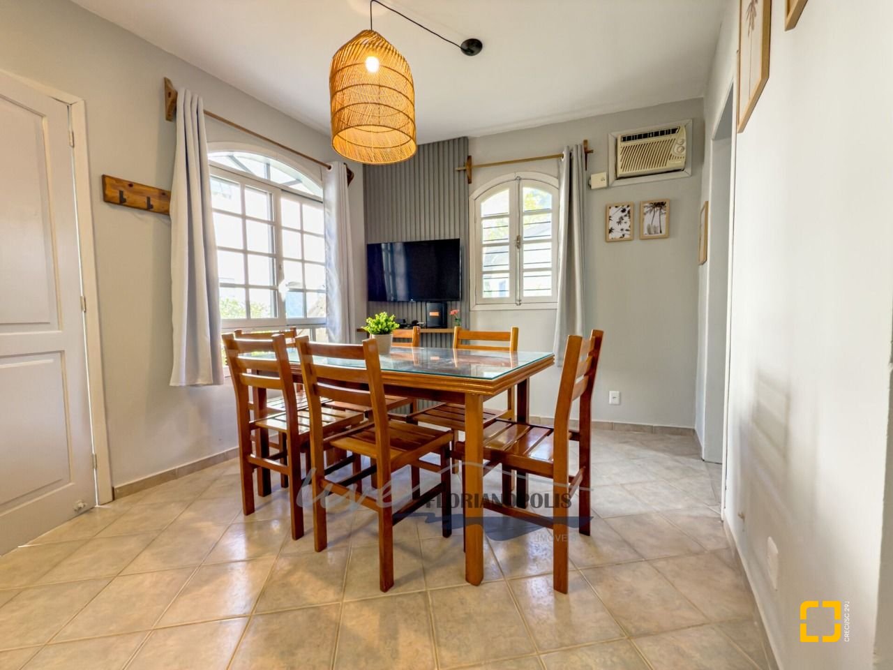 Apartamento com 68m², 2 quartos, no bairro Cachoeira do Bom Jesus em Florianópolis