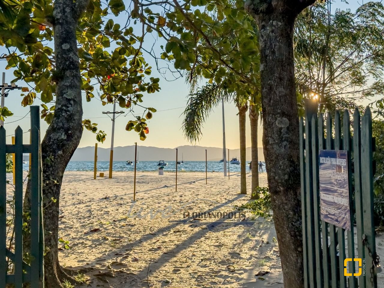 Apartamento com 68m², 2 quartos, no bairro Cachoeira do Bom Jesus em Florianópolis
