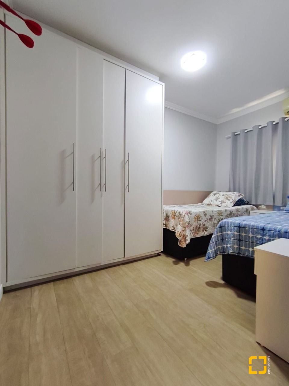 Apartamento com 58m², 3 quartos (sendo 1 suíte), 1 garagem, no bairro Ingleses em Florianópolis