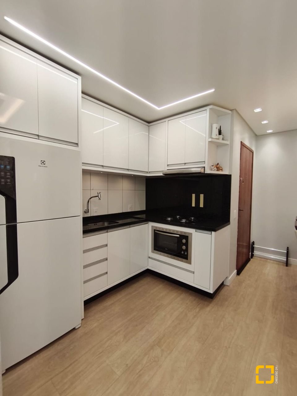 Apartamento com 58m², 3 quartos (sendo 1 suíte), 1 garagem, no bairro Ingleses em Florianópolis