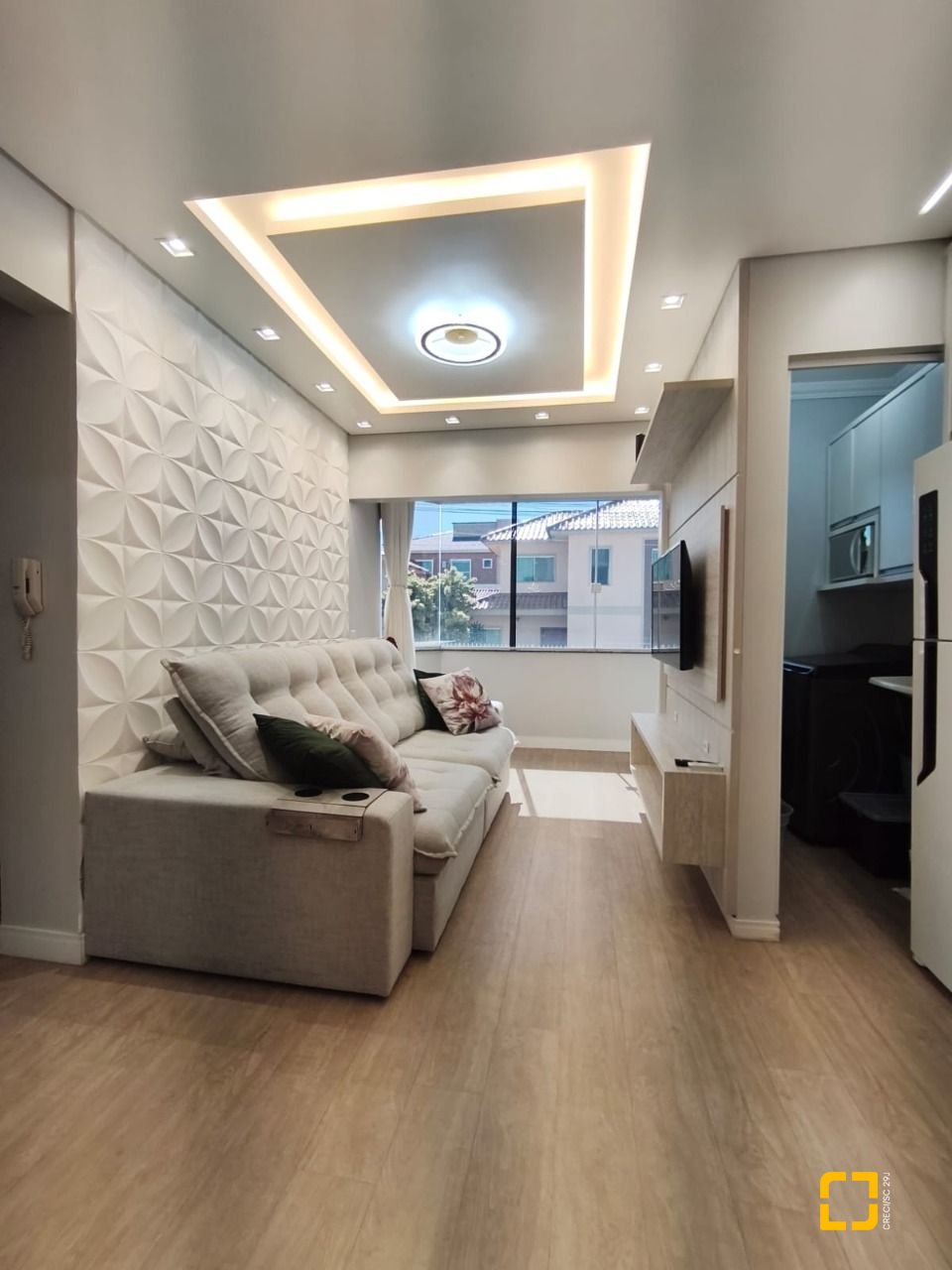 Apartamento com 58m², 3 quartos (sendo 1 suíte), 1 garagem, no bairro Ingleses em Florianópolis