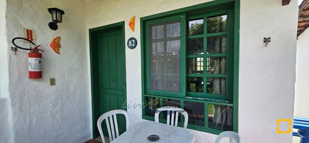 Apartamento com 61m², 2 quartos, 15 garagens, no bairro Cachoeira do Bom Jesus em Florianópolis