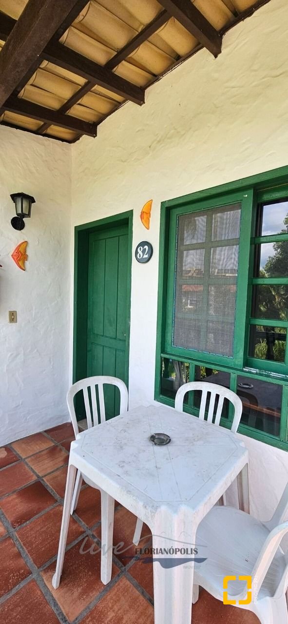 Apartamento com 61m², 2 quartos, 15 garagens, no bairro Cachoeira do Bom Jesus em Florianópolis