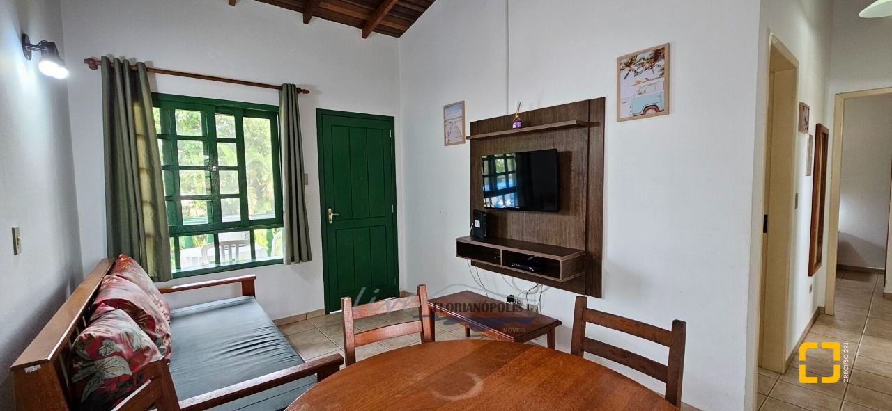 Apartamento com 61m², 2 quartos, 15 garagens, no bairro Cachoeira do Bom Jesus em Florianópolis