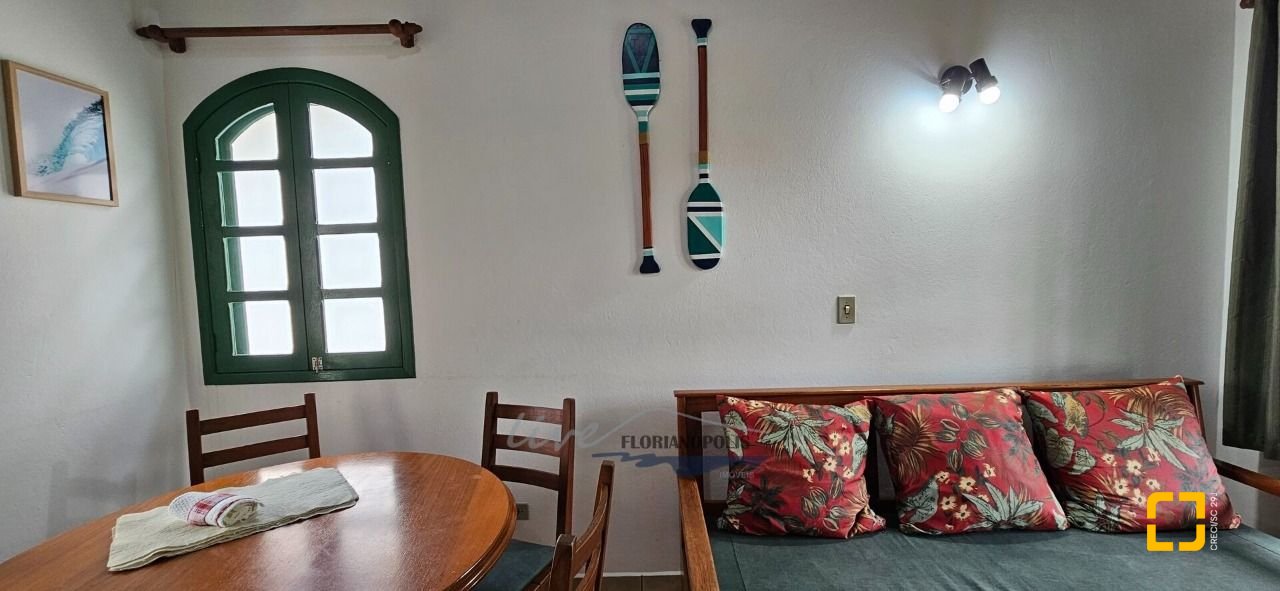 Apartamento com 61m², 2 quartos, 15 garagens, no bairro Cachoeira do Bom Jesus em Florianópolis
