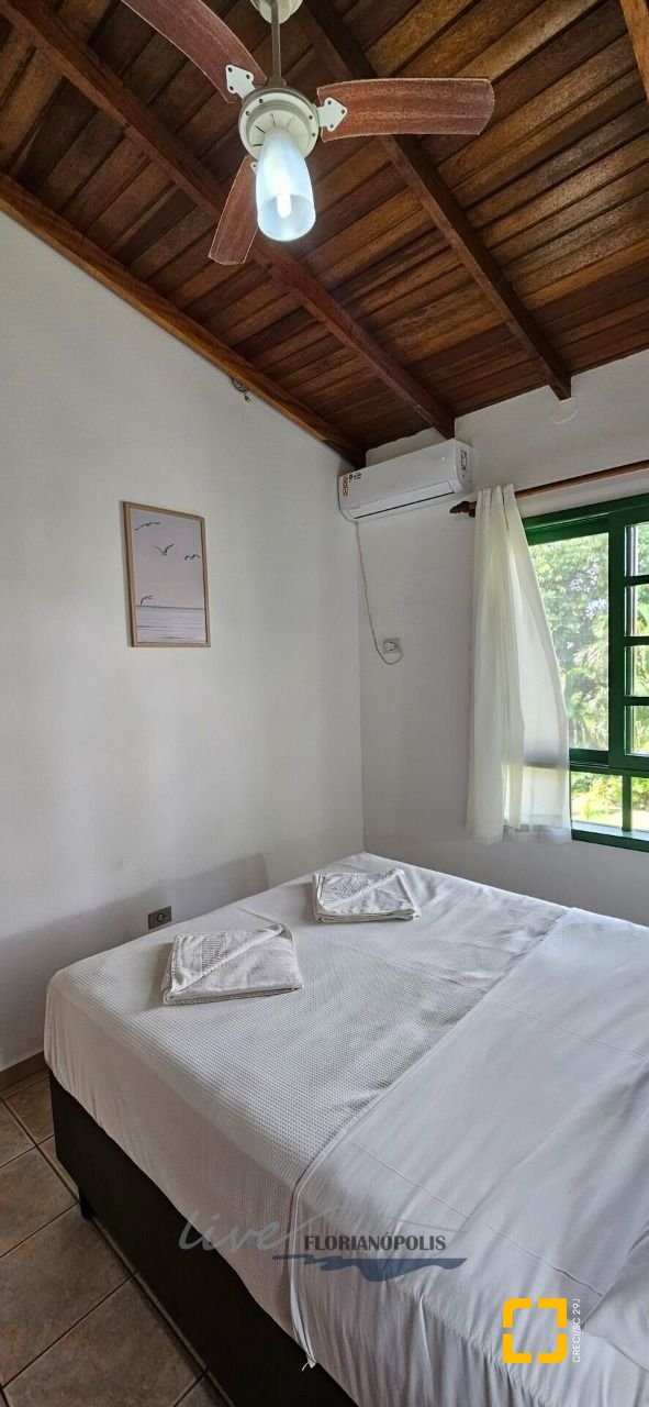 Apartamento com 61m², 2 quartos, 15 garagens, no bairro Cachoeira do Bom Jesus em Florianópolis
