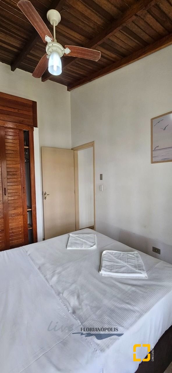 Apartamento com 61m², 2 quartos, 15 garagens, no bairro Cachoeira do Bom Jesus em Florianópolis