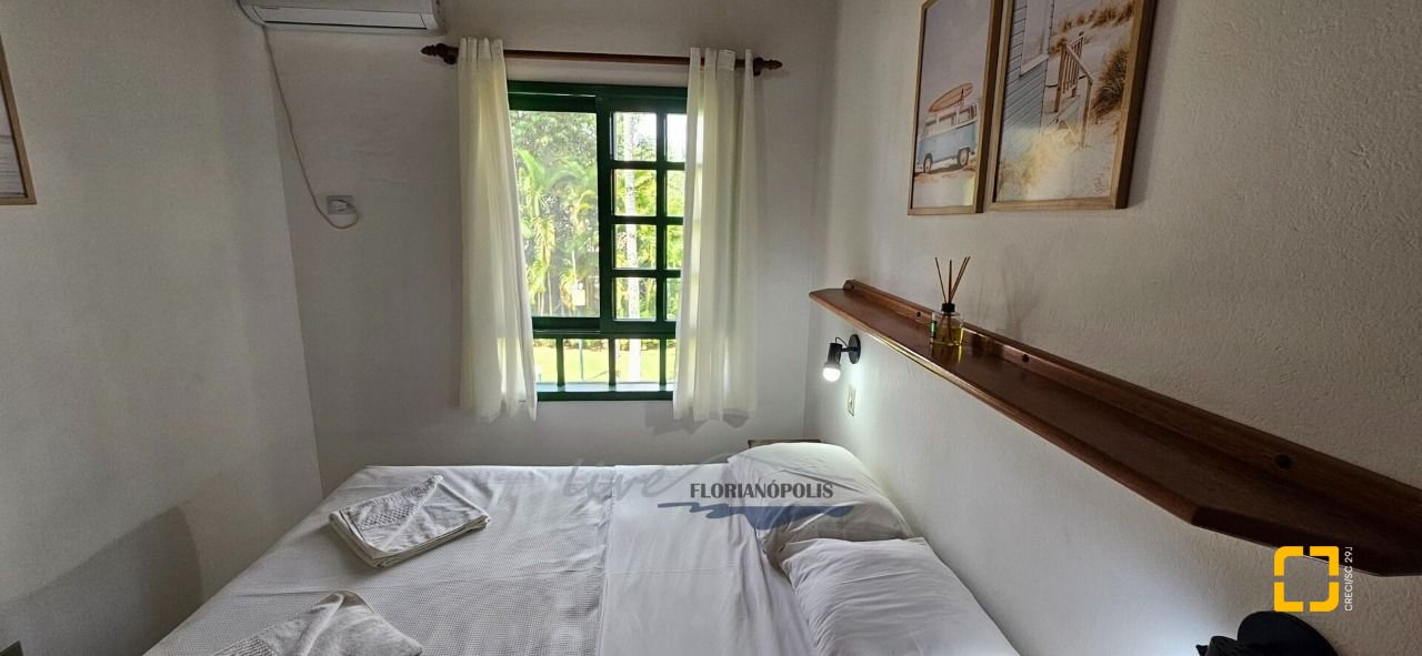 Apartamento com 61m², 2 quartos, 15 garagens, no bairro Cachoeira do Bom Jesus em Florianópolis