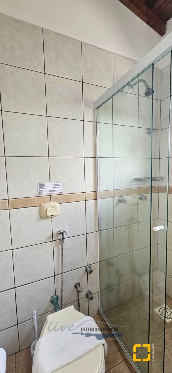 Apartamento com 61m², 2 quartos, 15 garagens, no bairro Cachoeira do Bom Jesus em Florianópolis