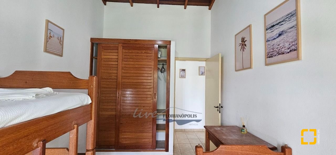 Apartamento com 61m², 2 quartos, 15 garagens, no bairro Cachoeira do Bom Jesus em Florianópolis
