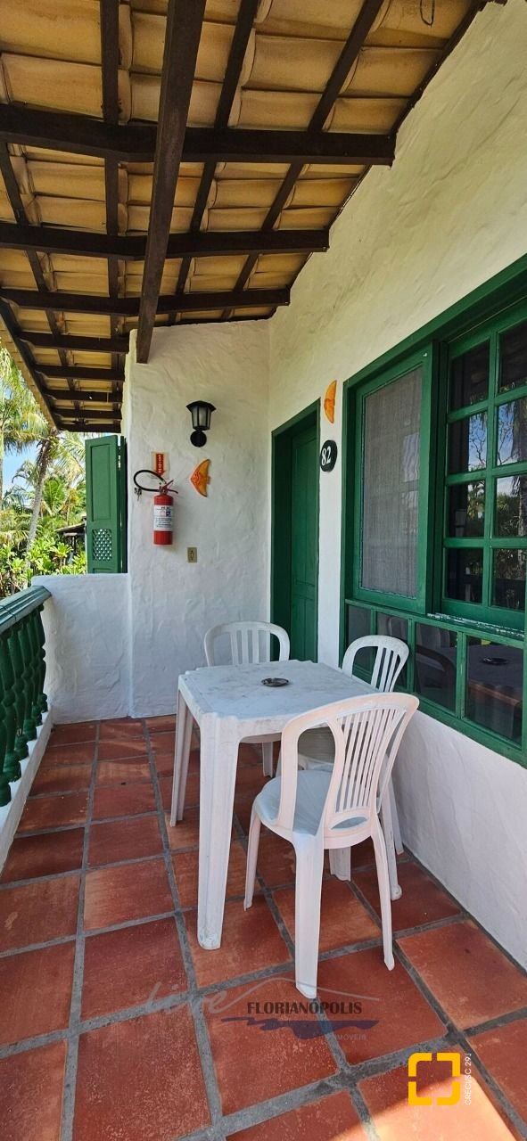 Apartamento com 61m², 2 quartos, 15 garagens, no bairro Cachoeira do Bom Jesus em Florianópolis