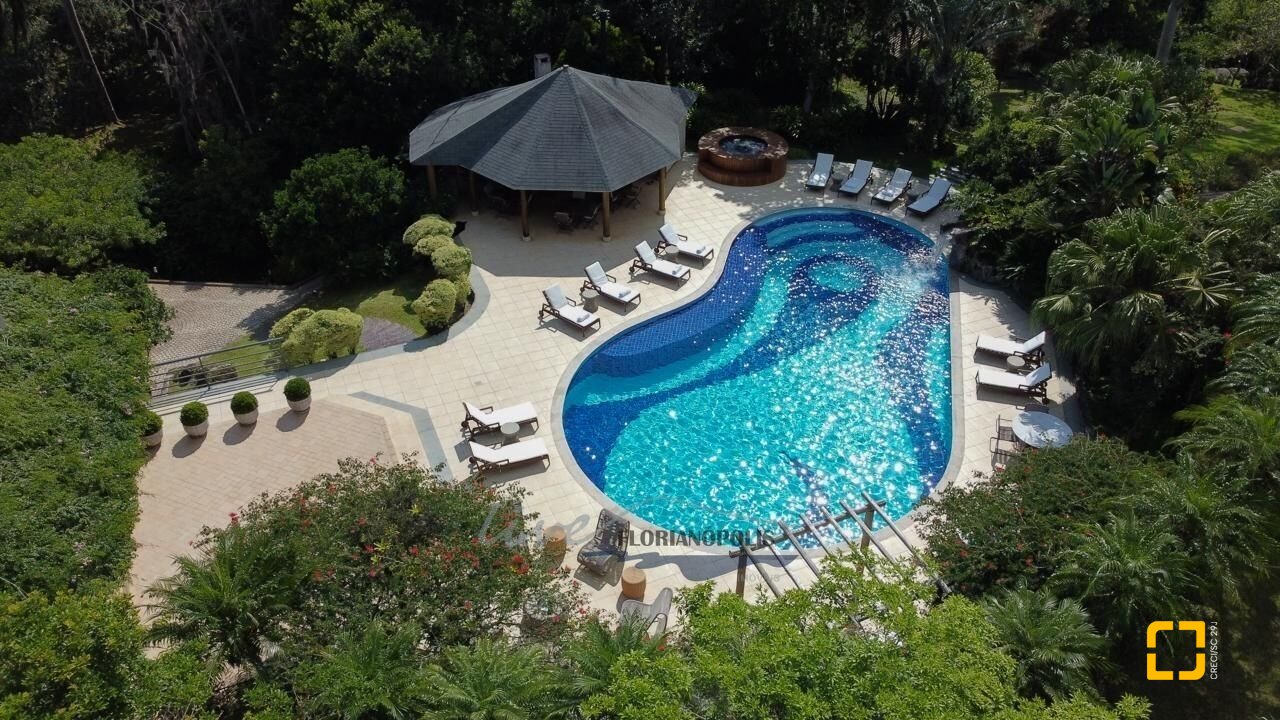 Casa com 1000m², 6 quartos (sendo 6 suítes), no bairro Ratones em Florianópolis