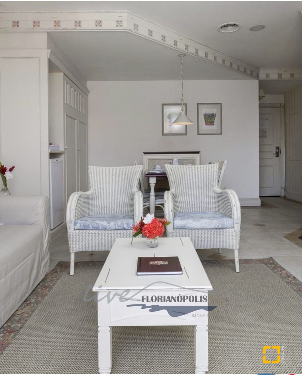 Apartamento com 64m², 2 quartos (sendo 1 suíte), 1 garagem, no bairro Jurerê Internacional em Florianópolis