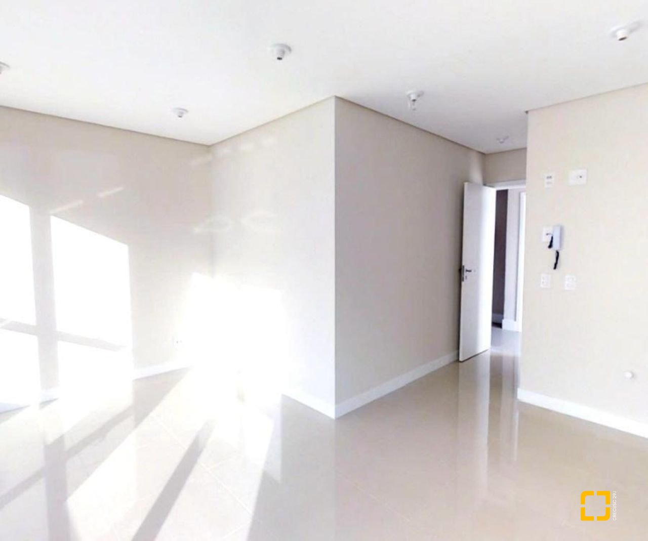 Sala com 29m², 1 garagem, no bairro Itacorubi em Florianópolis
