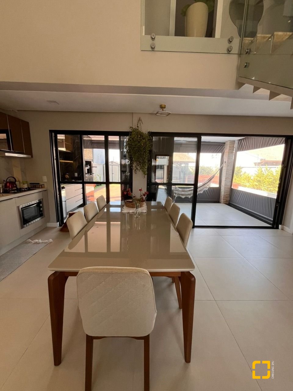 Casa com 153m², 3 quartos (sendo 1 suíte), 2 garagens, no bairro Pinheira em Palhoça